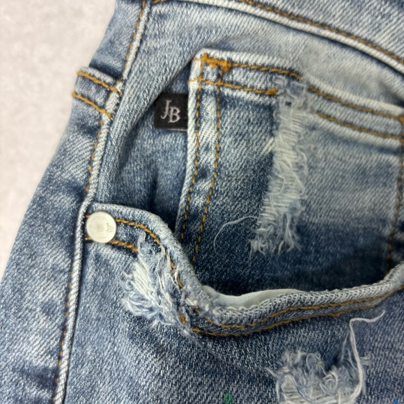 Judy Blue Boyfriend Fit Women’s Jeans 16W. Splatter paint accent. Distressed. - Picture 6 of 11